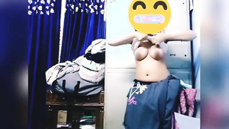 Paki babe shows XXX tits eager to have sex with her BF in the shop | XXX Video on AllSex.XXX