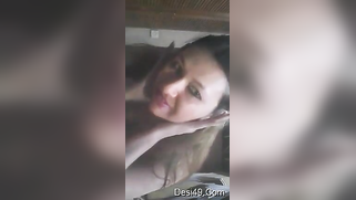 XXX hottie teases with sex-hungry body dancing to the Paki music