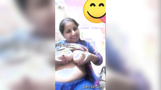 Cool sex webcam show with Paki XXX auntie revealing huge breasts | XXX Video on AllSex.XXX