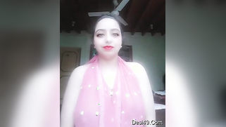 Dazzling amateur XXX model showing off her sex-hungry Paki vagina | XXX Video on AllSex.XXX