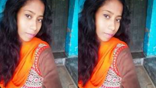 Sex-starved Paki chick shows off and squeezes big XXX tits for cam