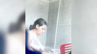 Voyeur installs XXX cam to peep on Paki auntie washing before sex | XXX Video on AllSex.XXX