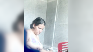 Voyeur installs XXX cam to peep on Paki auntie washing before sex | XXX Video on AllSex.XXX