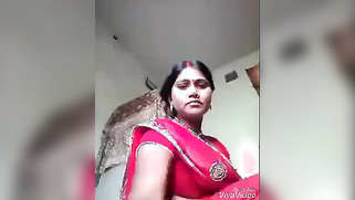 Paki XXX webcam model teases sex-hungry male with her big breasts