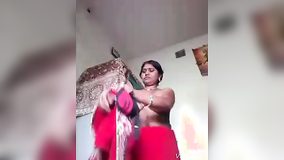 Paki XXX webcam model teases sex-hungry male with her big breasts | XXX Video on AllSex.XXX