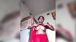 Paki XXX webcam model teases sex-hungry male with her big breasts | XXX Video on AllSex.XXX
