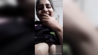 Webcam Paki babe reveals her huge XXX breasts and welcomes to sex | XXX Video on AllSex.XXX