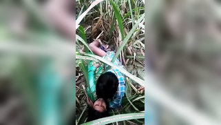 Desi cheating wife gets outdoor sex! Caught by a ananist - voyeur | XXX Video on AllSex.XXX