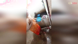 This sexy fuckable Desi aunty who loves bathing on XXX webcam | XXX Video on AllSex.XXX