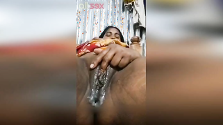 Amateur Indian model masturbates jussy pussy and shoves fingers inside | XXX Video on AllSex.XXX