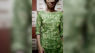 Cute Desi Bangla girl nude selfie - এক্সক্সক্স | XXX Video on AllSex.XXX