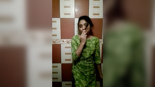 Cute Desi Bangla girl nude selfie - এক্সক্সক্স | XXX Video on AllSex.XXX