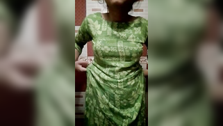 Cute Desi Bangla girl nude selfie - এক্সক্সক্স | XXX Video on AllSex.XXX