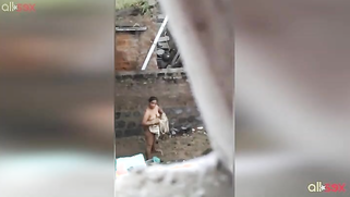 Fatty Desi housewife changes but neighbor manages to film her naked | XXX Video on AllSex.XXX