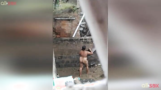 Fatty Desi housewife changes but neighbor manages to film her naked