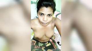 Desi MILF wants to be popular so she performs the online topless show | XXX Video on AllSex.XXX