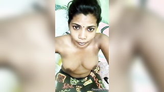 Desi MILF wants to be popular so she performs the online topless show | XXX Video on AllSex.XXX