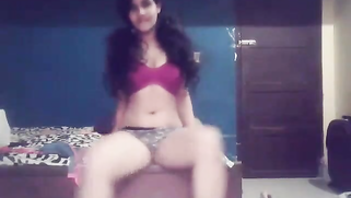 Webcam sex model with long hair tempts viewers with naked body parts | XXX Video on AllSex.XXX