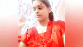 Young woman smiles on camera and changes clothes in sex video show | XXX Video on AllSex.XXX