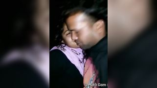 Indian has sexy full lips so young man wants to kiss them outdoors | XXX Video on AllSex.XXX