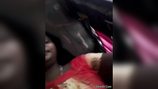 Indian whore doesn't cover body and shows it off on camera with smile | XXX Video on AllSex.XXX