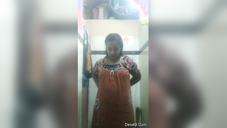 XXX aunty takes her cherry and boobs to light in amateur Indian video | XXX Video on AllSex.XXX