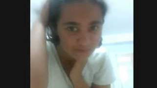 Slender Desi girl gives boobs and pussy to viewers via video link | XXX Video on AllSex.XXX