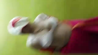 Desi sexpot takes amazing poses and throw bra away baring nice boobs | XXX Video on AllSex.XXX