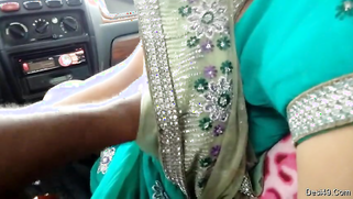Indian babe in green sari takes big cock in hand and mouth in the car | XXX Video on AllSex.XXX