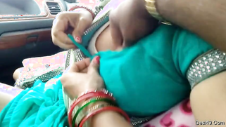 Indian babe in green sari takes big cock in hand and mouth in the car | XXX Video on AllSex.XXX