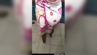 Desi housewife flashes body in amateur porn video after taking a shower | XXX Video on AllSex.XXX