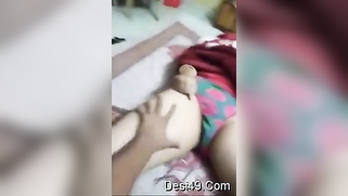 Lover of porn convinces Desi wife to show vagina on the camera | XXX Video on AllSex.XXX