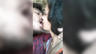 Desi couple kisses on the camera and porn video is around the corner
