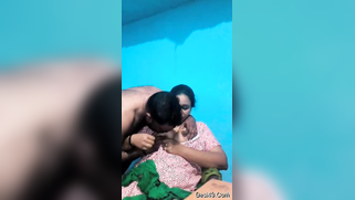 Wife is too shy to take part in porn but the bearded man won't give up | XXX Video on AllSex.XXX