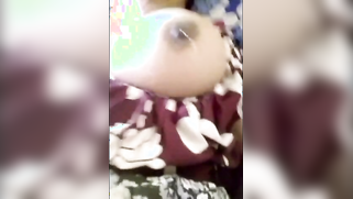 Boyfriend films porn video of the Desi woman playing with nipples | XXX Video on AllSex.XXX