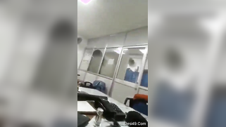 Jobless Desi woman comes to the office manager who wants a porn bonus | XXX Video on AllSex.XXX