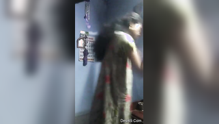 Tits are the only thing that Desi girl flashes in the porn video | XXX Video on AllSex.XXX