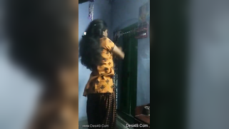 Tits are the only thing that Desi girl flashes in the porn video | XXX Video on AllSex.XXX