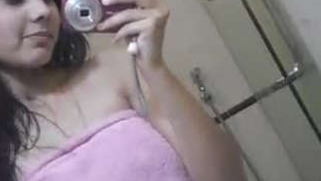 Charming Desi wife takes porn pictures of herself to send to lover | XXX Video on AllSex.XXX