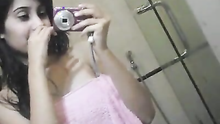 Charming Desi wife takes porn pictures of herself to send to lover | XXX Video on AllSex.XXX