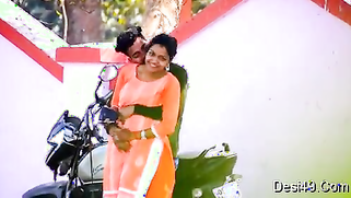 Guy thinks he is better than any porn actor so he will fuck Desi woman