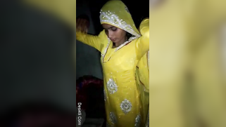 Shy Desi dancer still flashes pussy in the amateur porn video | XXX Video on AllSex.XXX