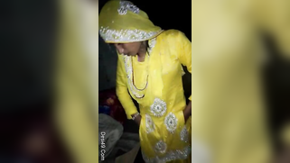 Shy Desi dancer still flashes pussy in the amateur porn video