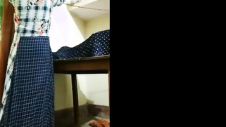 Spectators want porn entertainment and the Desi webcam model masturbates | XXX Video on AllSex.XXX