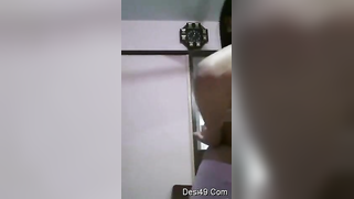 Guys wait for porn amusement but Desi girl puts on clothes instead | XXX Video on AllSex.XXX