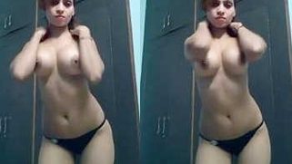 Alluring Desi webcam model surprises spectators with new porn video | XXX Video on AllSex.XXX