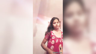 Desi girl undresses in front of webcam hoping to be a porn actress one day | XXX Video on AllSex.XXX