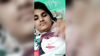 Cameraguy finally convinces the Desi girlfriend to show some porn things | XXX Video on AllSex.XXX