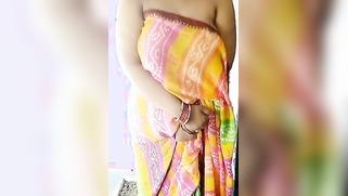 Woman in a colored dress teases Desi guys revealing big breast | XXX Video on AllSex.XXX