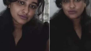 Married Desi bitch gladdens lover sending to him solo porn video